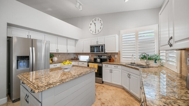 Photo - 2214 E Beachcomber Dr