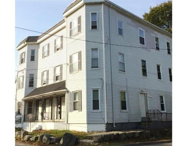 Building Photo - 12 Baxendale Ave Unit 3 Rental