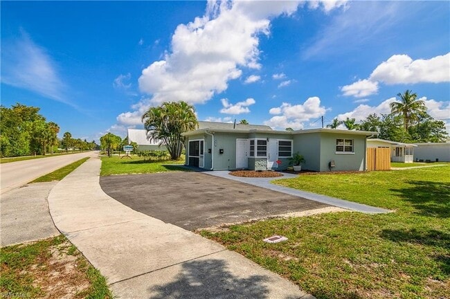 Photo - 1015 10th Ave N