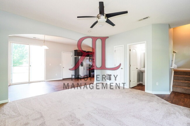 Photo - 5845 Marble Creek St