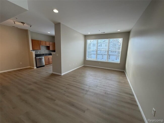 Photo - 575 Summerfield Dr