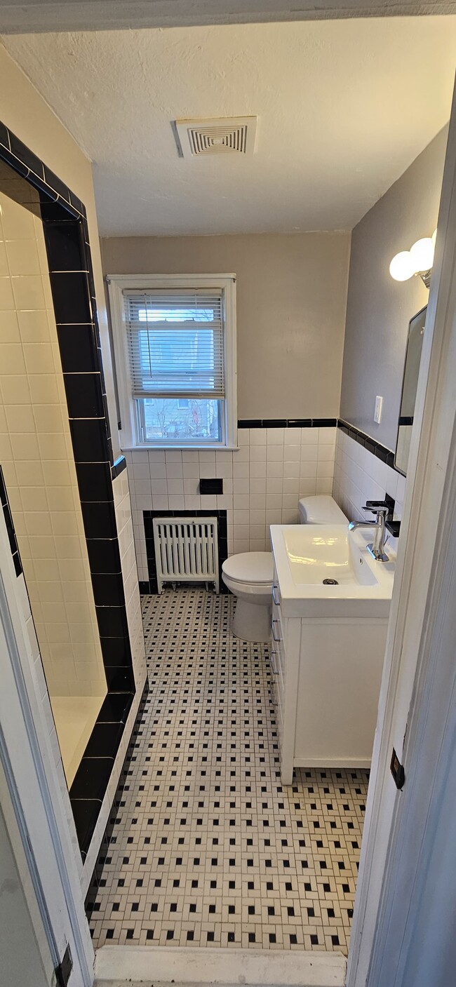 Photo - 421 Myrtle Ave