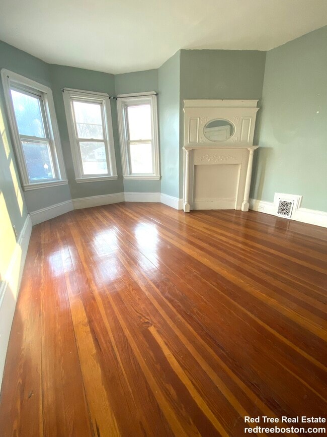 Photo - 539 Washington St