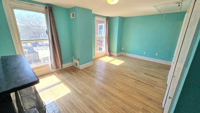 Photo - 1827 East Capitol St SE