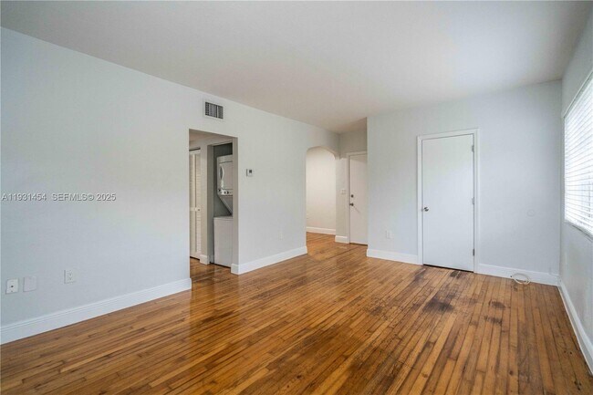 Photo - 1007 Bay Dr Unit 205