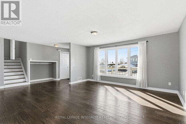 Photo - 1011 St Jacques St