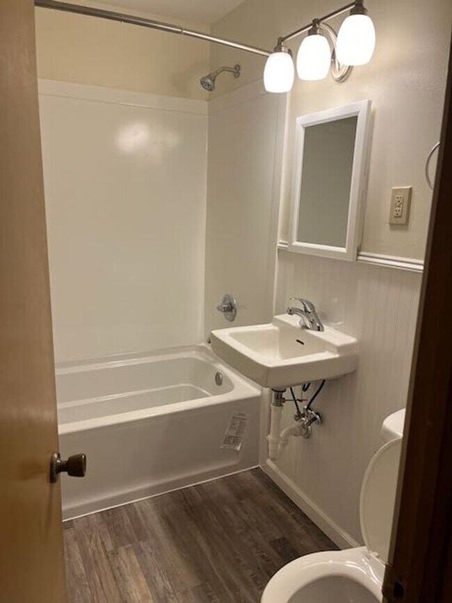 Photo - Brick 1 BR 1 BA duplex with hardwood floors in nice residential neighborhood