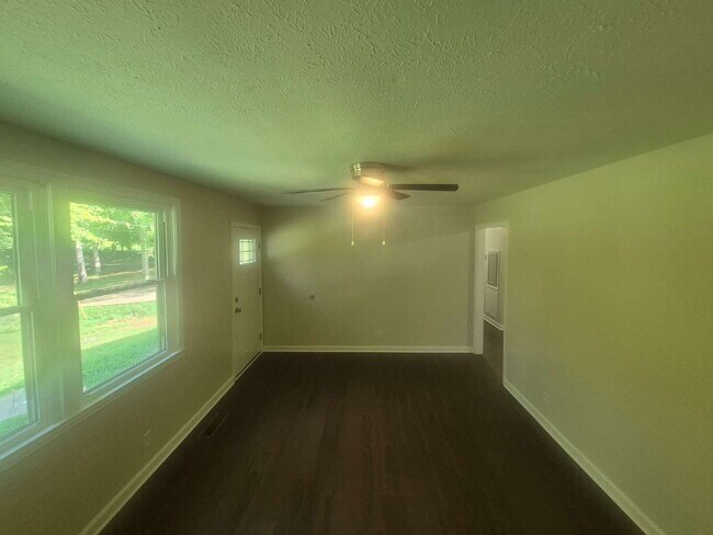 373 Edmondson Ferry Rd