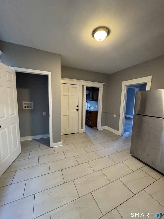 Photo - 916 Winchester Ave Unit 1