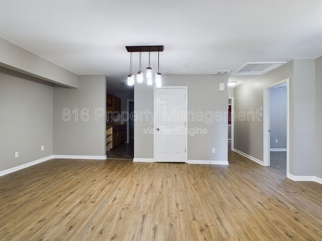 Photo - 3024 Flora Ave