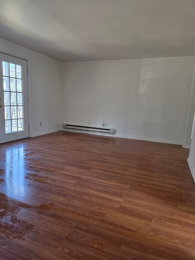 Photo - 2-bedroom upper Unidad CA511C