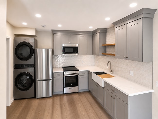 Photo - 15820 Arcturus Ave Unidad B