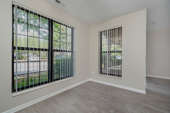Dining Room - Clover Ridge East Apartments