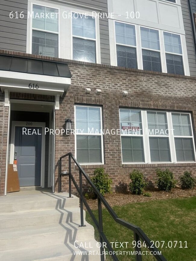 Building Photo - 616 Mkt Grv Dr