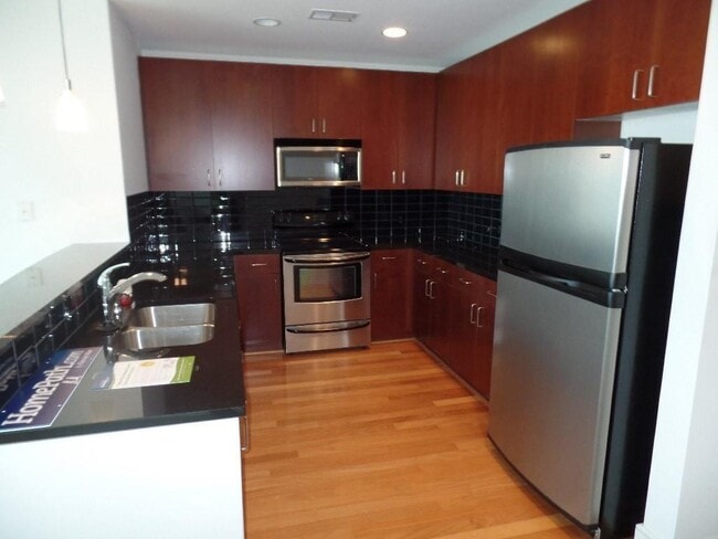Photo - 950 W Peachtree St NW Unit 1514