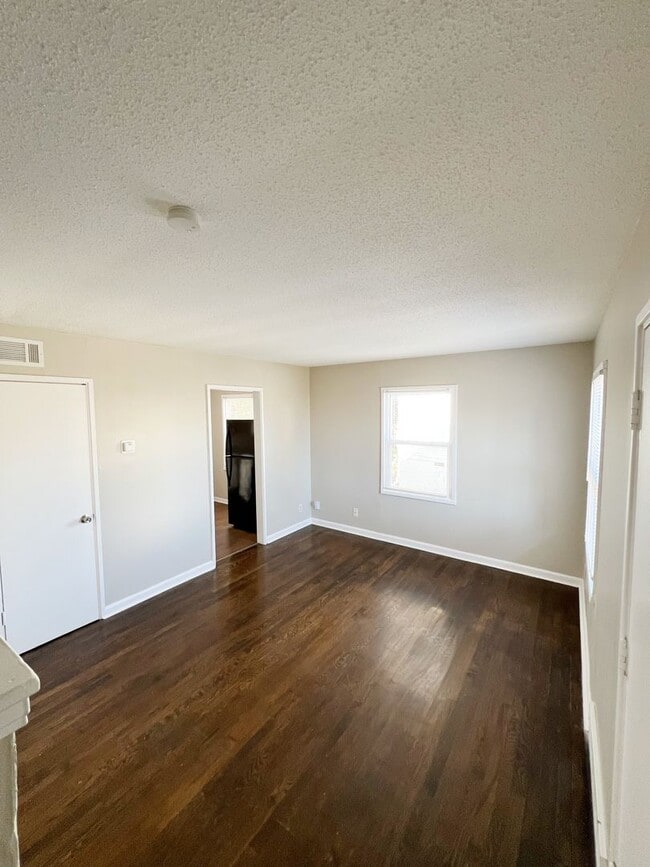 Photo - Charlotte St Unidad 9512