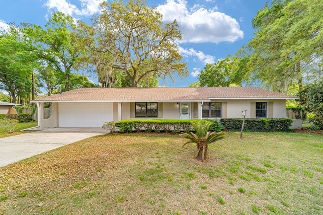 Photo - 2220 NE 41st St House