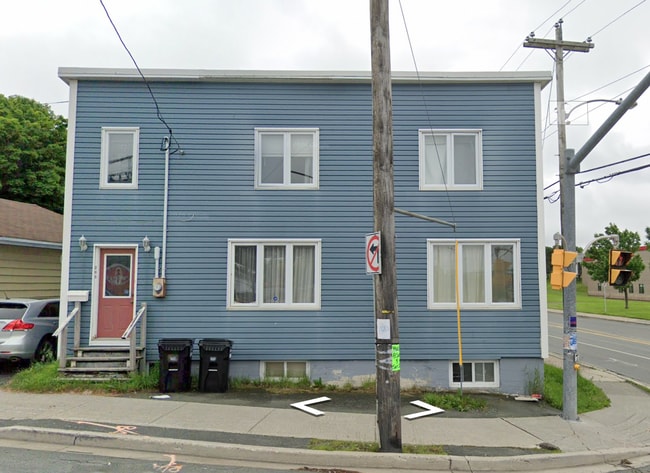Building Photo - 203 Freshwater Rd Unit B - Upper
