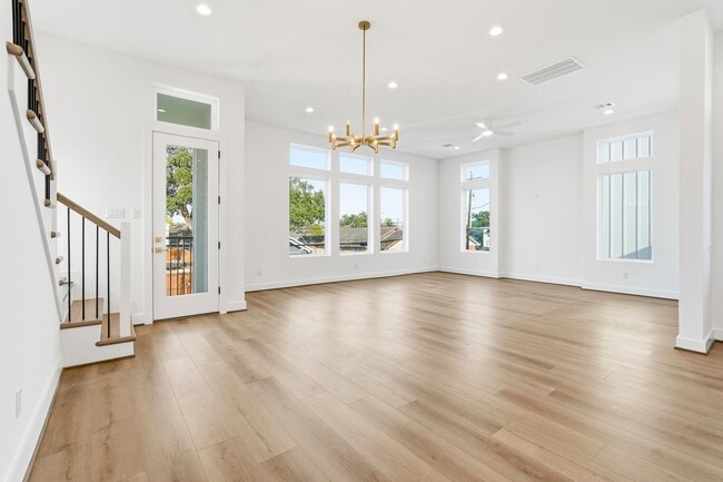 Photo - 3828 Wilmer St