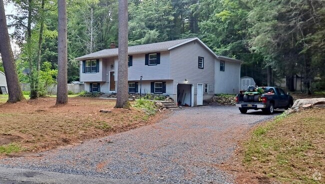 Building Photo - 148 Sandhill Rd Rental