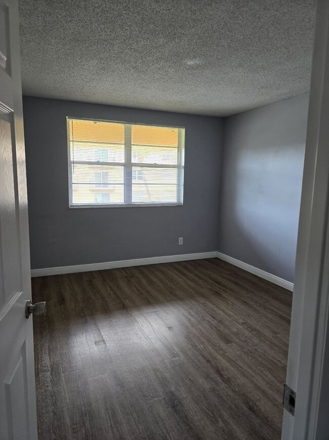 Photo - Tampa Raquet Club Unit 346