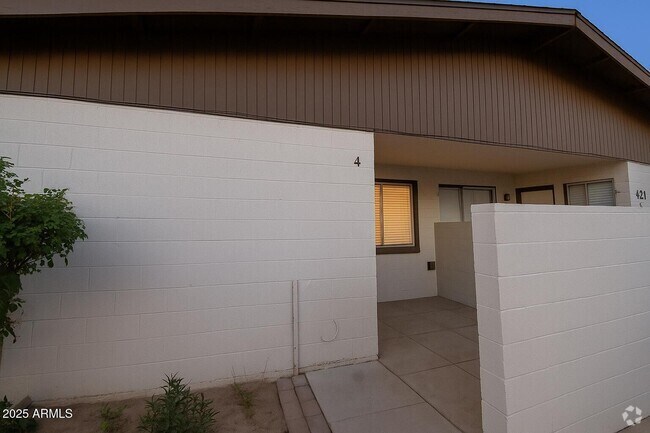Building Photo - 4121 E Moreland St Unit 4 Rental