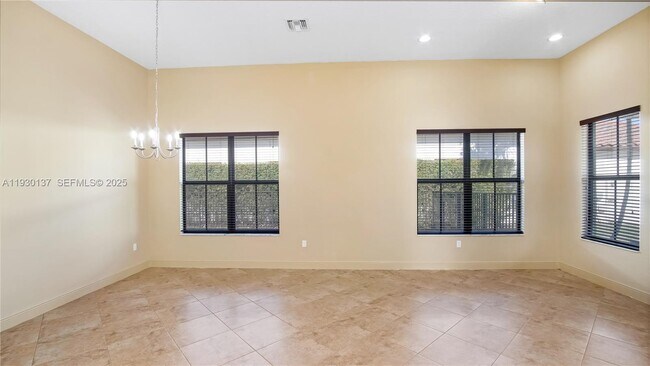 Photo - 3712 NW 82nd Dr