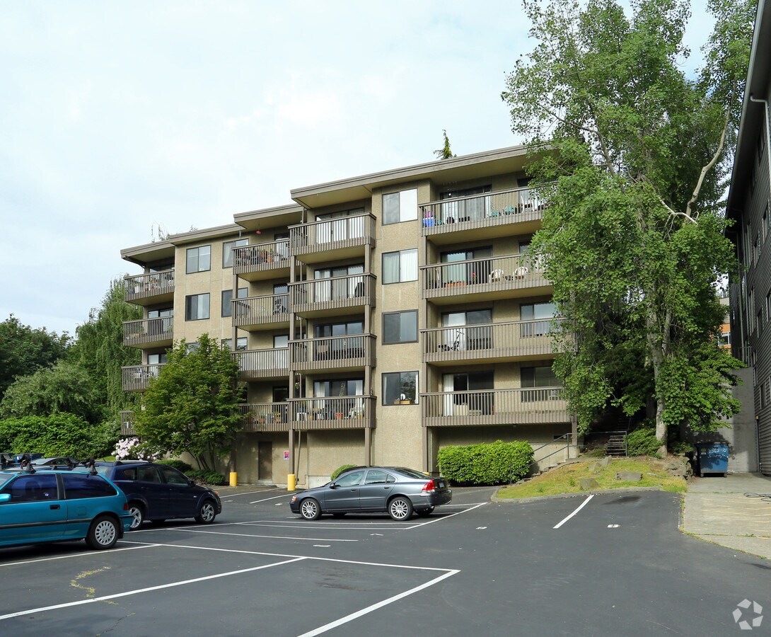 Holly Terrace Apartments Seattle, WA
