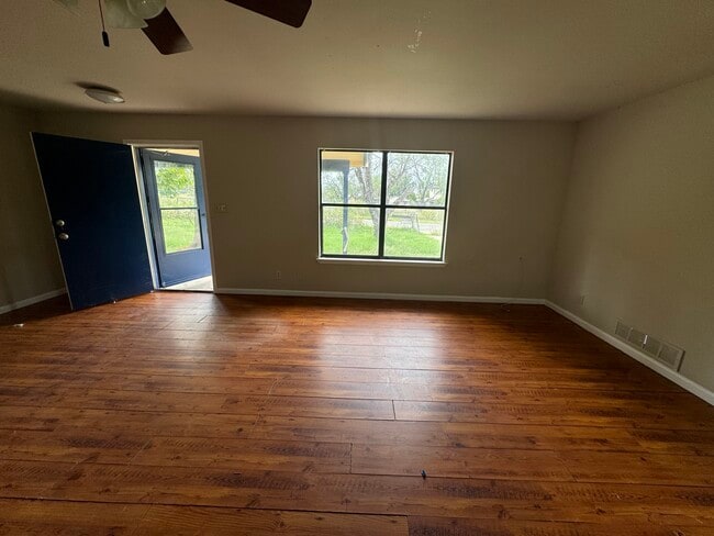 Photo - 851 Aspen Ln