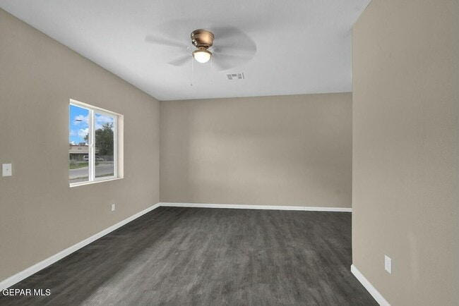 Photo - 368 Milton Rd