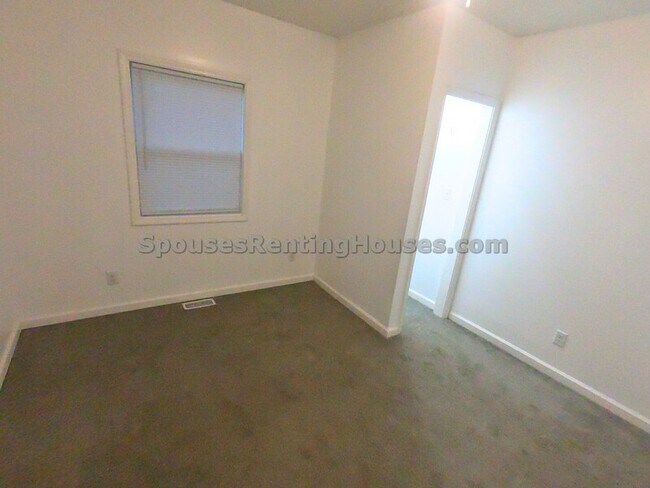 Photo - 3708 N Kenwood Ave