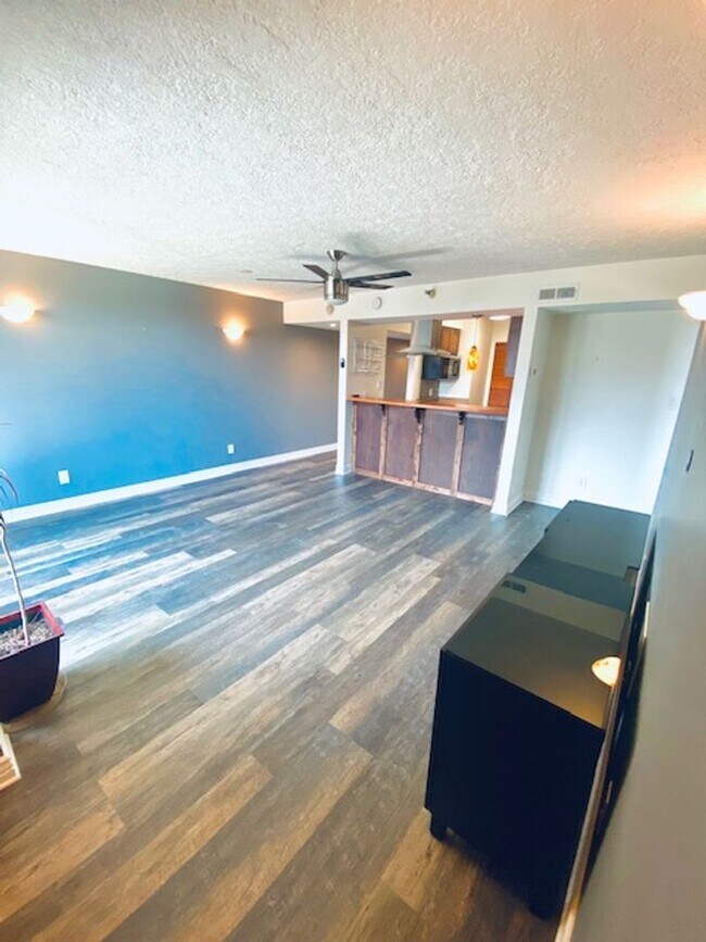 Photo - Broadway Condo Unidad 901