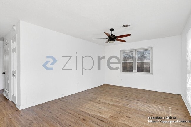 Photo - 5105 Willie St