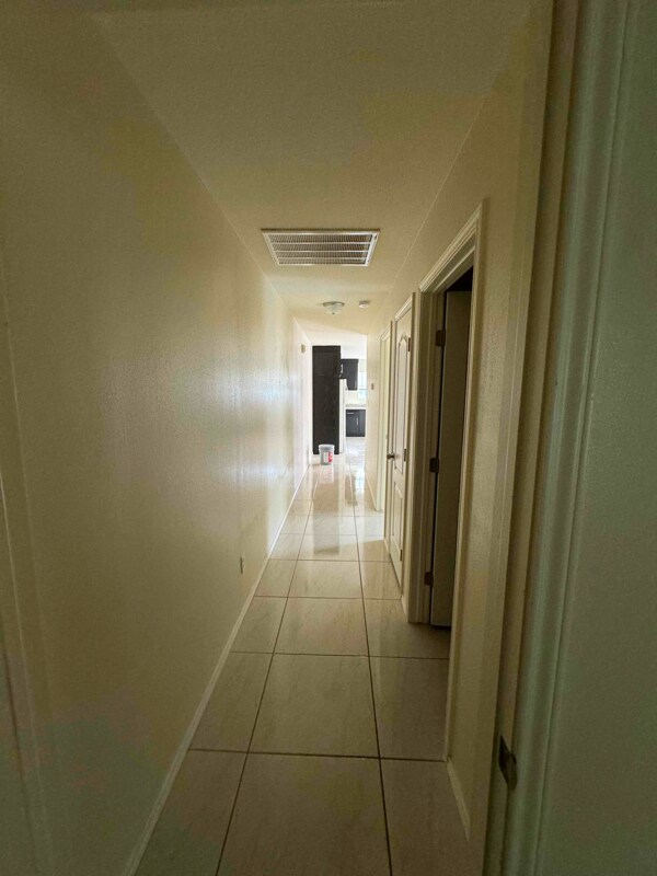 Photo - 1909 Kelly St Unidad F