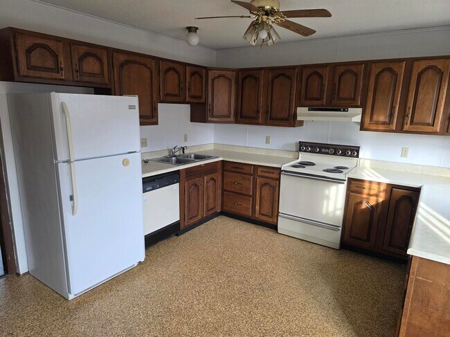 Photo - 405-A Church-