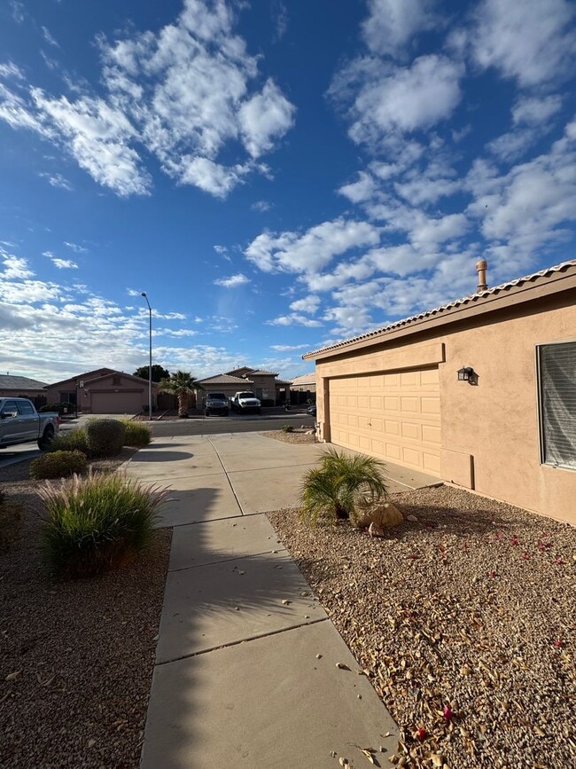 Photo - 9450 W Quail Ave
