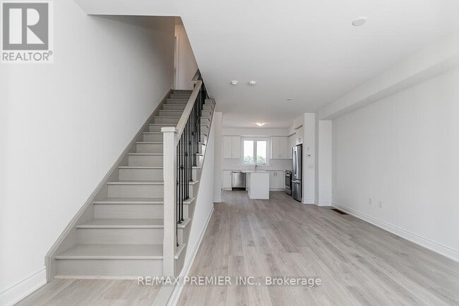 Photo - 57 Union Blvd