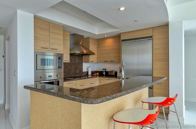 Photo - 1 N Ocean Blvd Unit 913