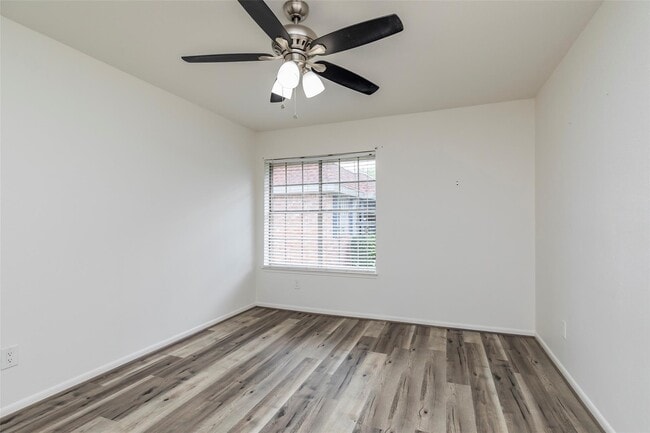 Photo - 2350 Bering Dr Unit 106