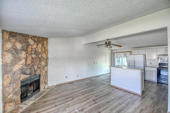 Photo - 2264 Donna Dr