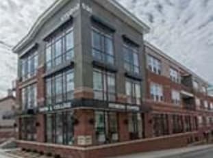 Building Photo - Studio 531