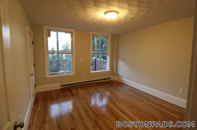 125 Princeton St Unit 2