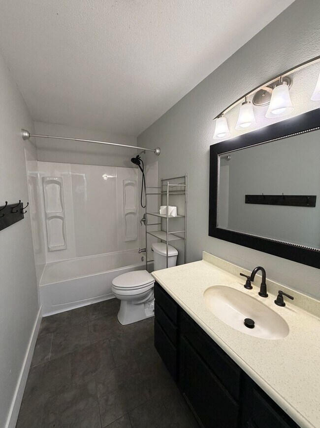 Photo - Cozy Home for Rent