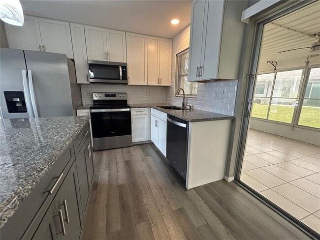 Photo - 8521 Pickwick Rd