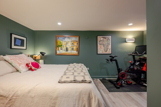 Photo - 4612 Sedgwick St NW
