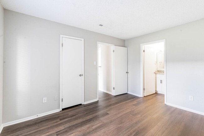 Rivercreek Apartments