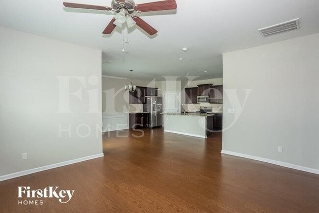 Photo - 133 Kingsway Dr