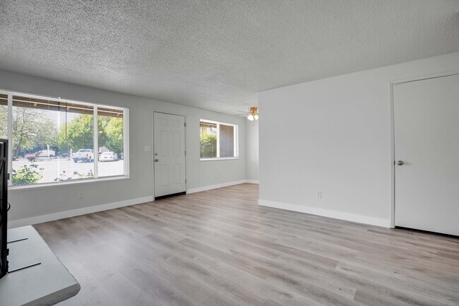Photo - Shenandoah Gardens Apartments