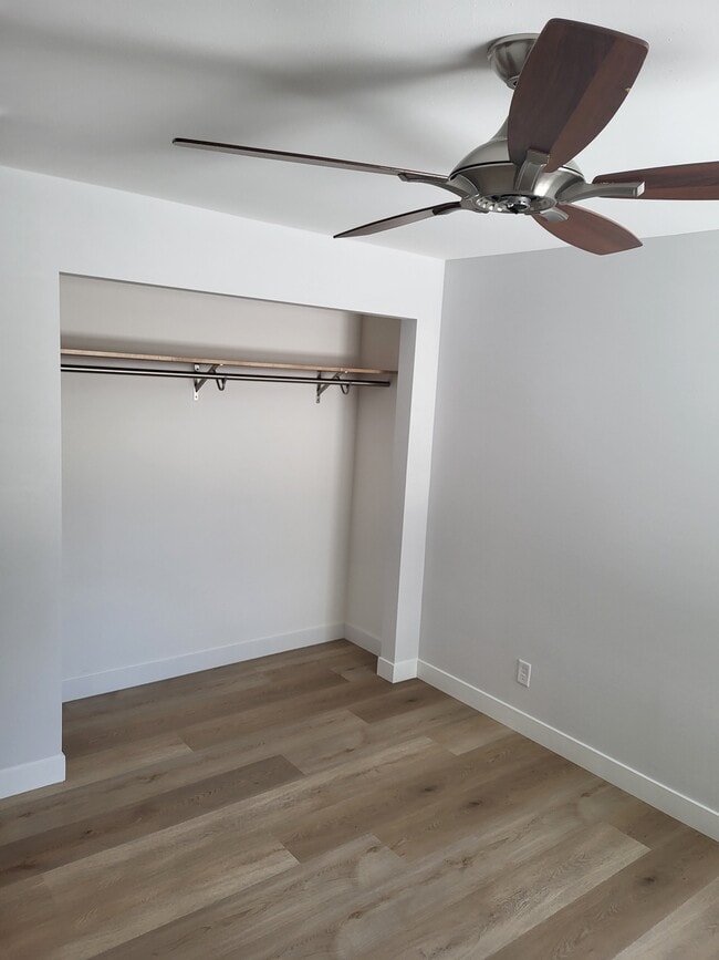 137-141 N Franklin St