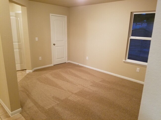 Photo - Amazing 4 bed, 2 bath Dell Valley - Tiermo...